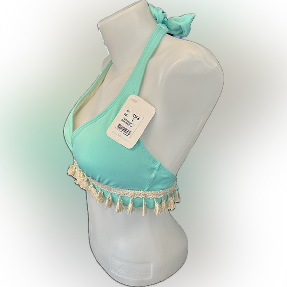 *Closet clear out* Kibys halter bikini top - Picture 2 of 7